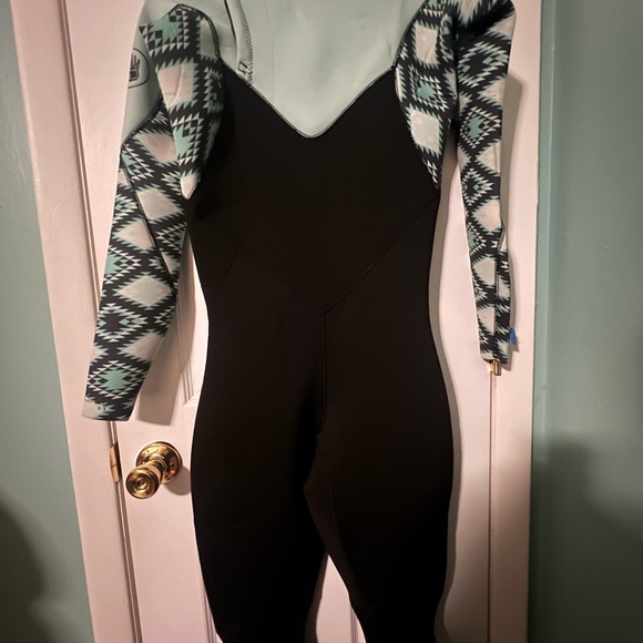 Women’s Body Glove Stellar Wetsuit size 9/10 - Picture 2 of 9